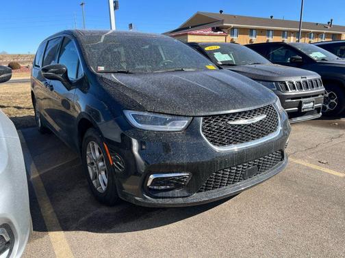 2025 Chrysler Pacifica L