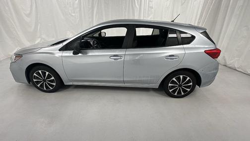 2019 Subaru Impreza 2.0i