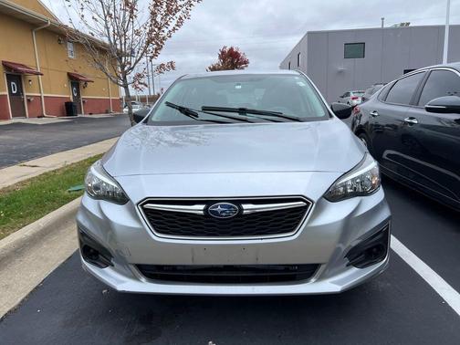 2019 Subaru Impreza 2.0i