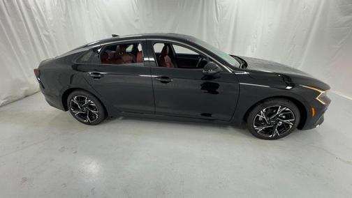 Aurora Black Pearl 2026 Kia K5 GT-Line