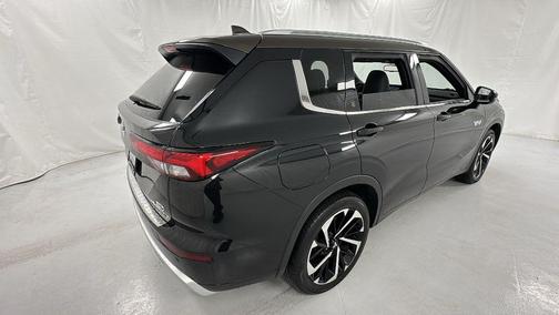 2023 Mitsubishi Outlander PHEV SEL