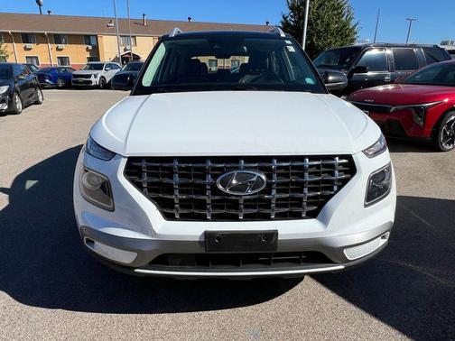 2022 Hyundai VENUE Limited