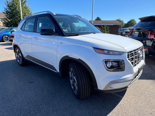 2022 Hyundai VENUE Limited