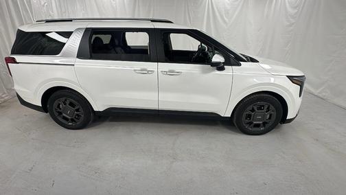 Snow White Pearl 2026 Kia Carnival Hybrid EX
