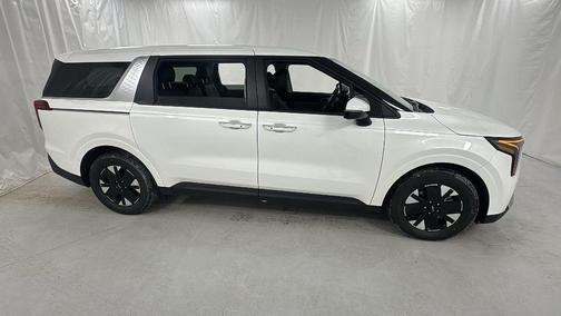 Snow White Pearl 2026 Kia Carnival Hybrid LXS