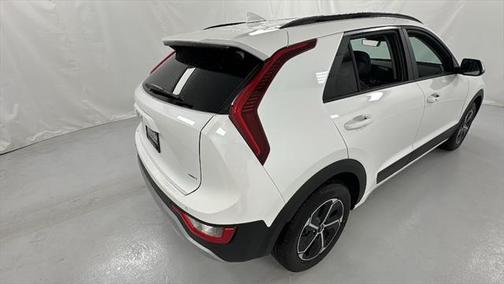 2025 Kia Niro EX