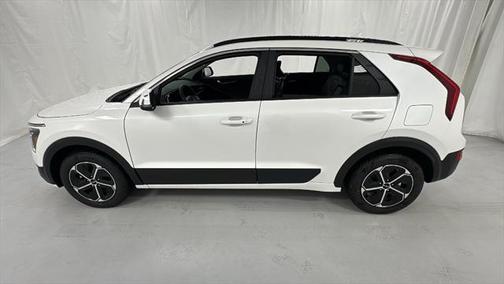 2025 Kia Niro EX