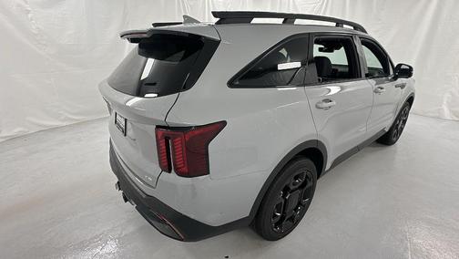 Wolf Gray 2026 Kia Sorento SX