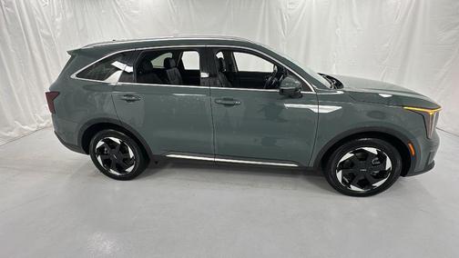 2025 Kia Sorento Hybrid EX