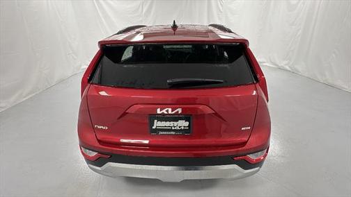 2025 Kia Niro SX