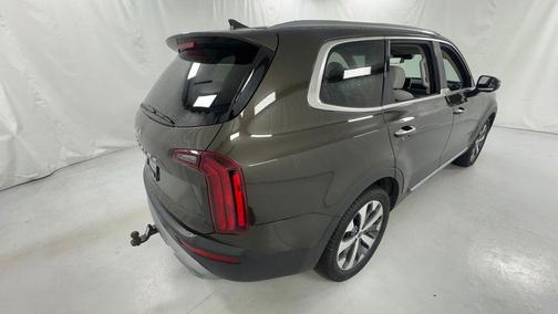 Dark Moss 2022 Kia Telluride S