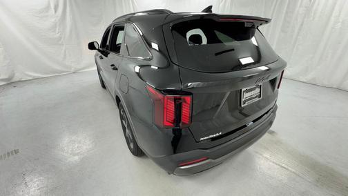Black Pearl 2026 Kia Sorento Hybrid SX Prestige