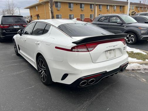 2022 Kia Stinger GT-Line