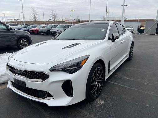 2022 Kia Stinger GT-Line