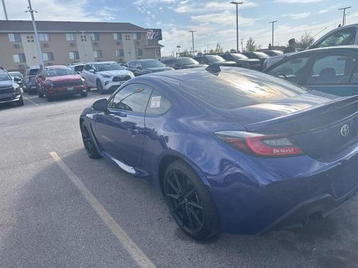 Trueno Blue 2023 Toyota GR86 Premium