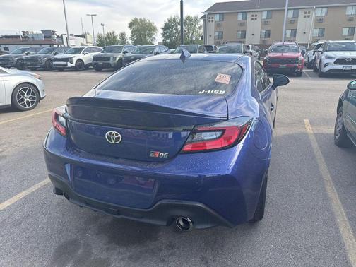 Trueno Blue 2023 Toyota GR86 Premium
