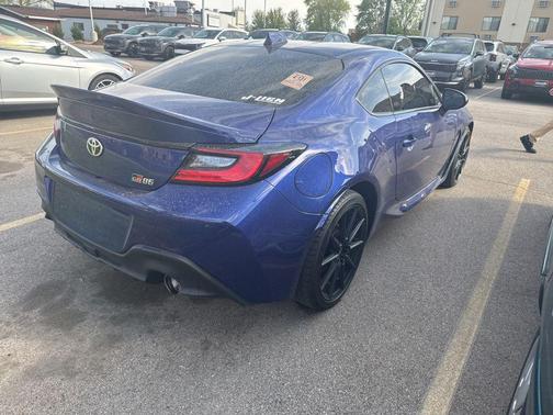 Trueno Blue 2023 Toyota GR86 Premium