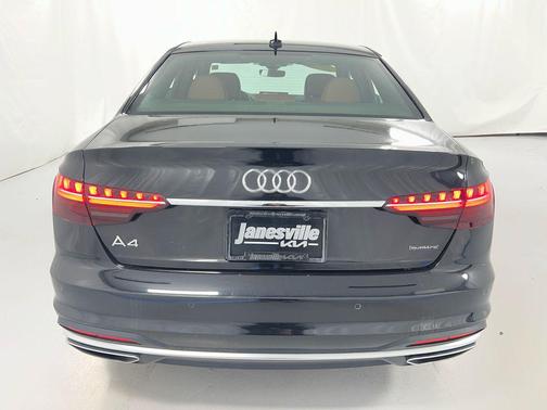 2022 Audi A4 45 S line Premium Plus