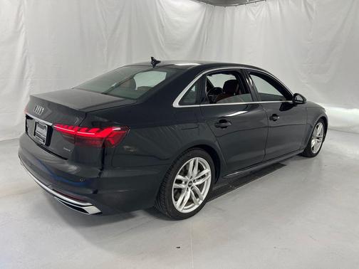 2022 Audi A4 45 S line Premium Plus