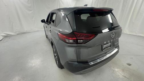 Gun Metallic 2022 Nissan Rogue SV
