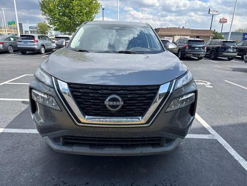 Gun Metallic 2022 Nissan Rogue SV