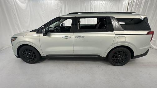 Ivory Silver 2026 Kia Carnival SX