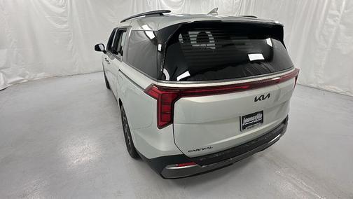 Ivory Silver 2026 Kia Carnival SX
