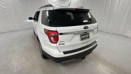 White 2019 Ford Explorer XLT