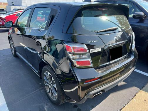 2018 Chevrolet Sonic LT