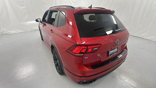 2024 Volkswagen Tiguan 2.0T SE R-Line Black 4MOTION
