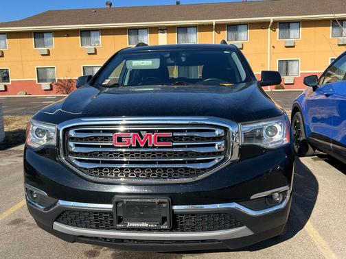 2017 GMC Acadia SLE-2