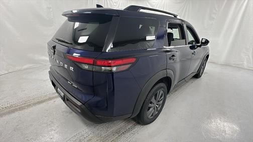 2022 Nissan Pathfinder SV 4WD