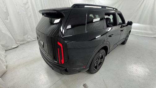 Ebony Black 2027 Kia Telluride Hybrid X-Line SX