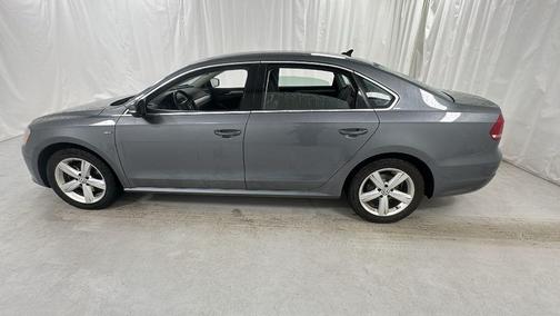 2015 Volkswagen Passat 1.8T Limited Edition