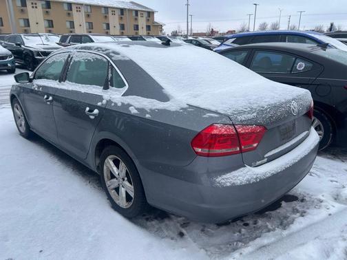 2015 Volkswagen Passat 1.8T Limited Edition