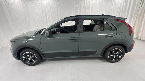 2025 Kia Niro EX