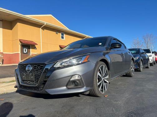 2020 Nissan Altima SR Intelligent AWD