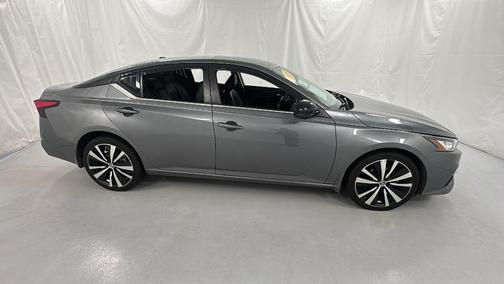 2020 Nissan Altima SR Intelligent AWD