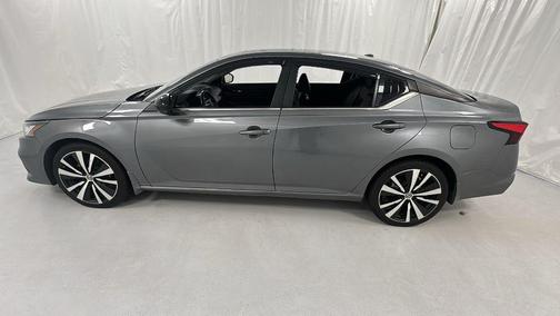 2020 Nissan Altima SR Intelligent AWD