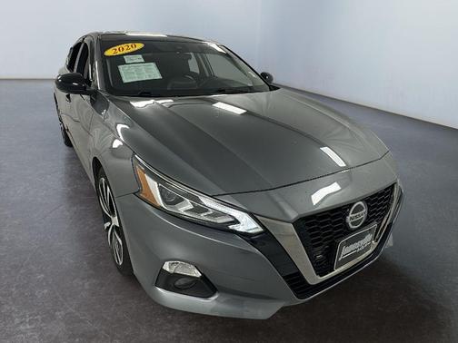 2020 Nissan Altima SR Intelligent AWD