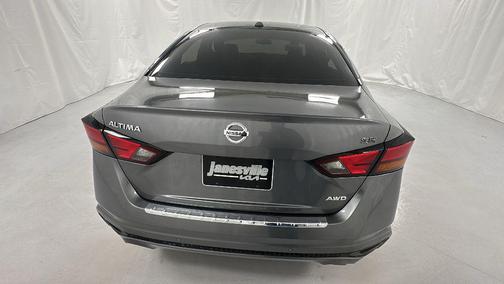 2020 Nissan Altima SR Intelligent AWD