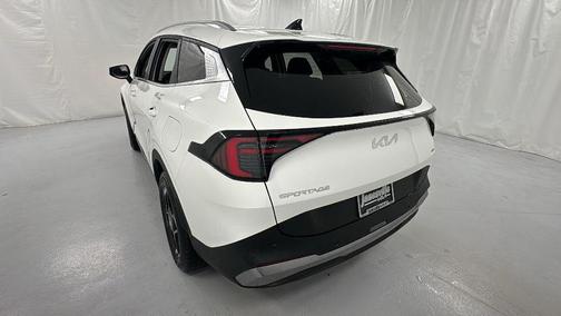 Snow White Pearl 2026 Kia Sportage Hybrid EX