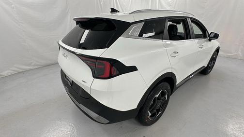 Snow White Pearl 2026 Kia Sportage Hybrid EX