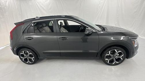 2025 Kia Niro Touring