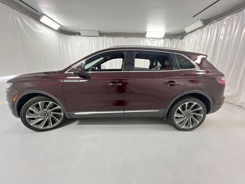 2021 Lincoln Nautilus Reserve