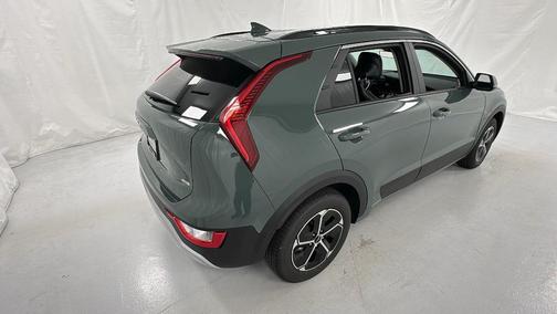 2025 Kia Niro EX
