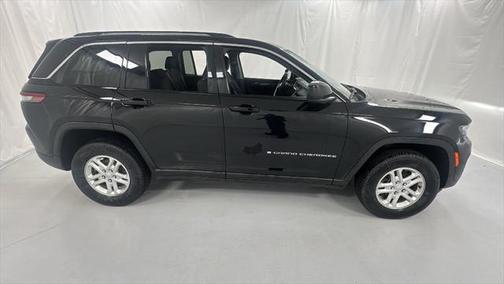 2022 Jeep Grand Cherokee Laredo