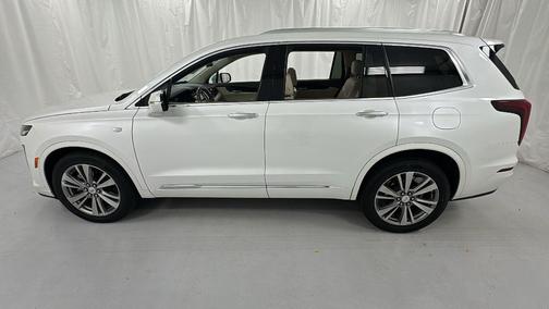 2022 Cadillac XT6 Premium Luxury AWD