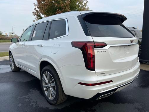 2022 Cadillac XT6 Premium Luxury AWD