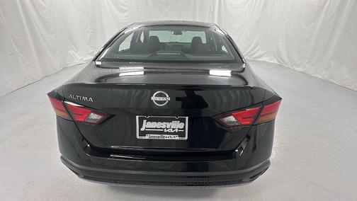 2024 Nissan Altima S FWD